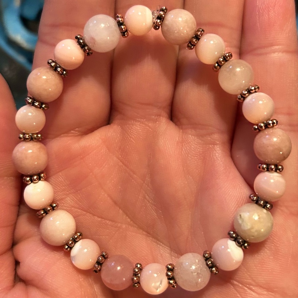 Handmade 7mm & 8mm Pink Mother of Pearl & Sunstone Beaded Stretch Bracelet